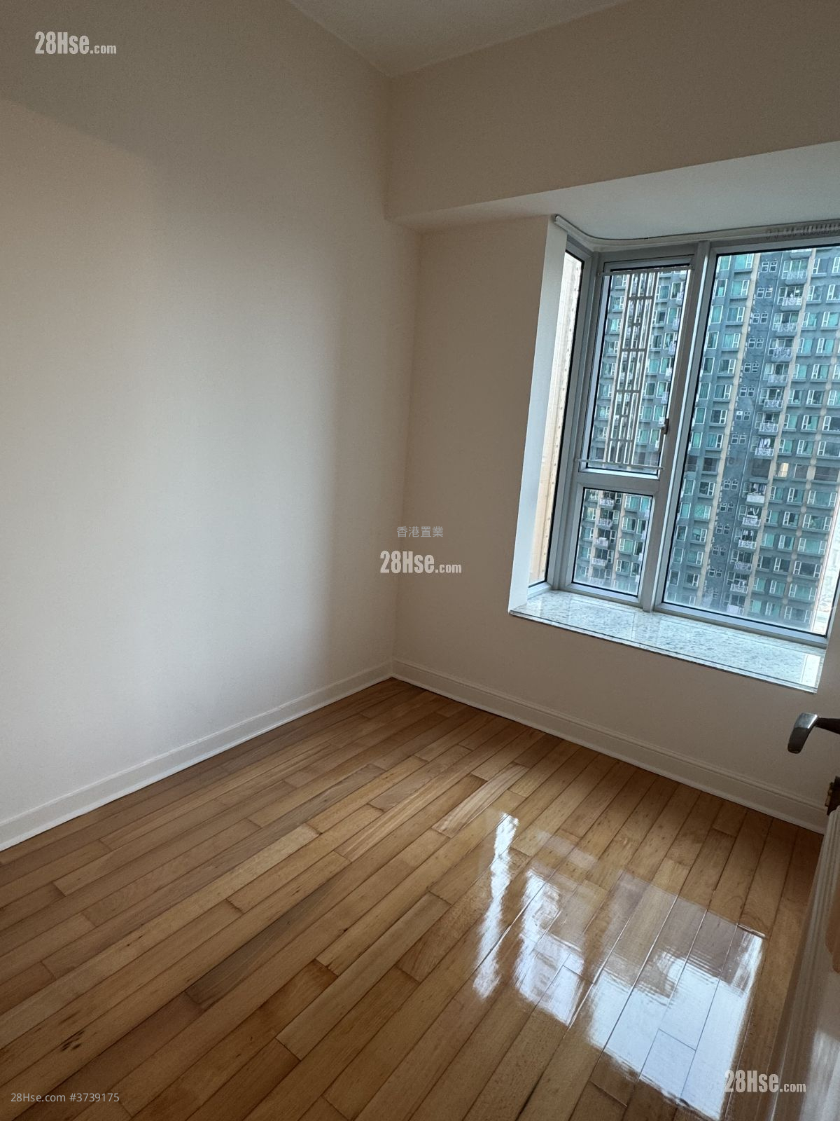 泓景臺 租盤 3 房 , 2 浴室 735 平方呎