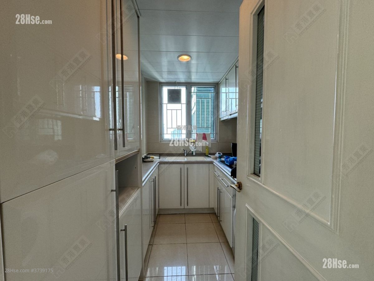 泓景臺 租盤 3 房 , 2 浴室 735 平方呎