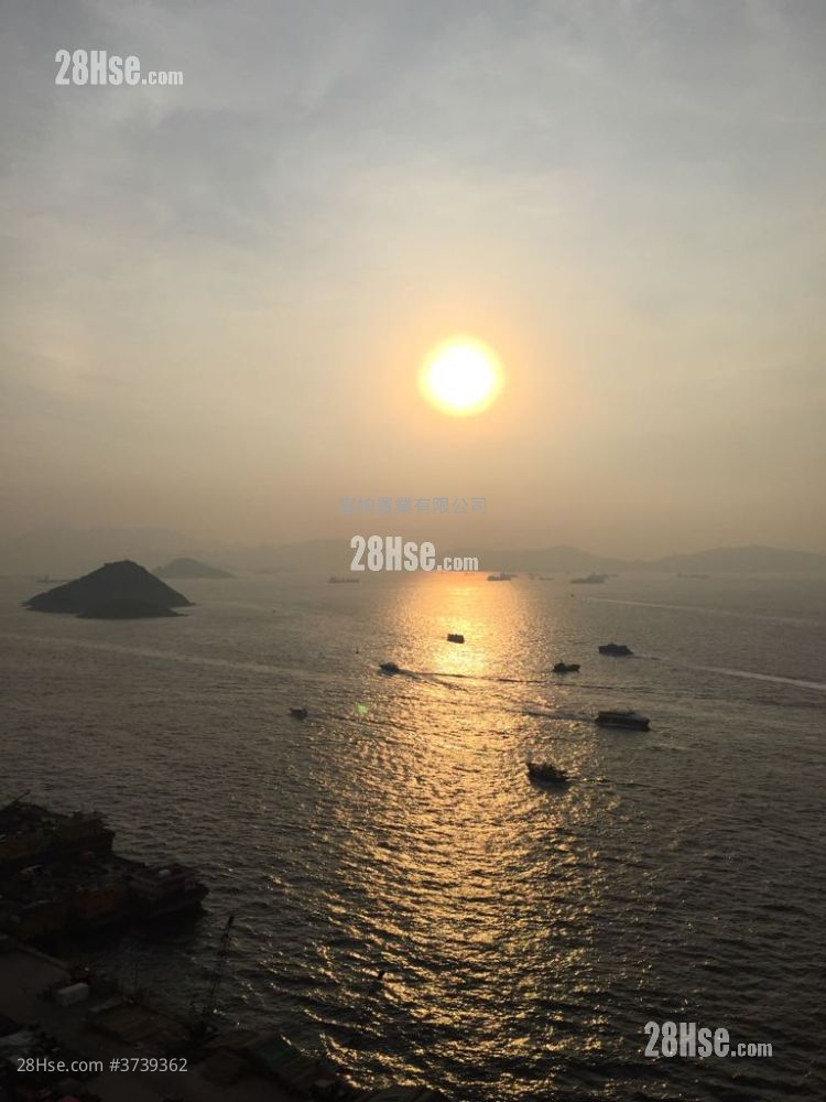 維壹 售盤 3 房 , 2 浴室 1,127 平方呎