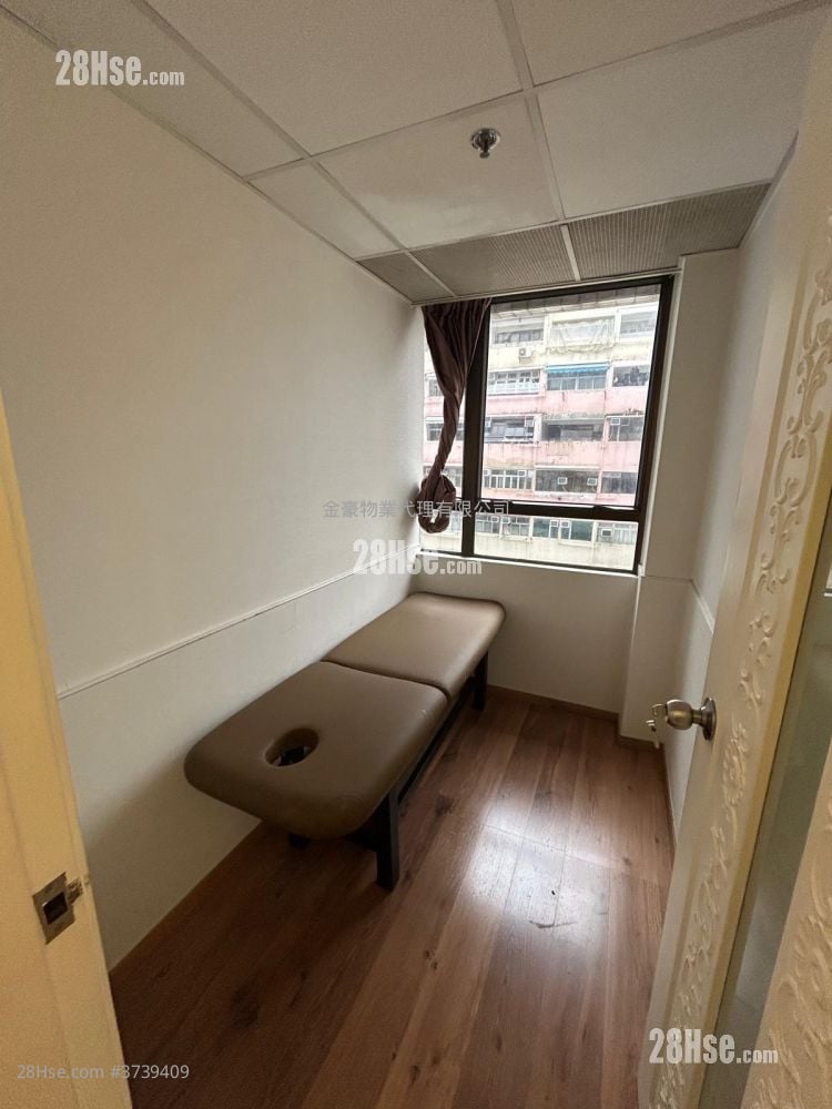Chung Wai Commercial Building Rental 5+ Bedrooms , 2 Toilets