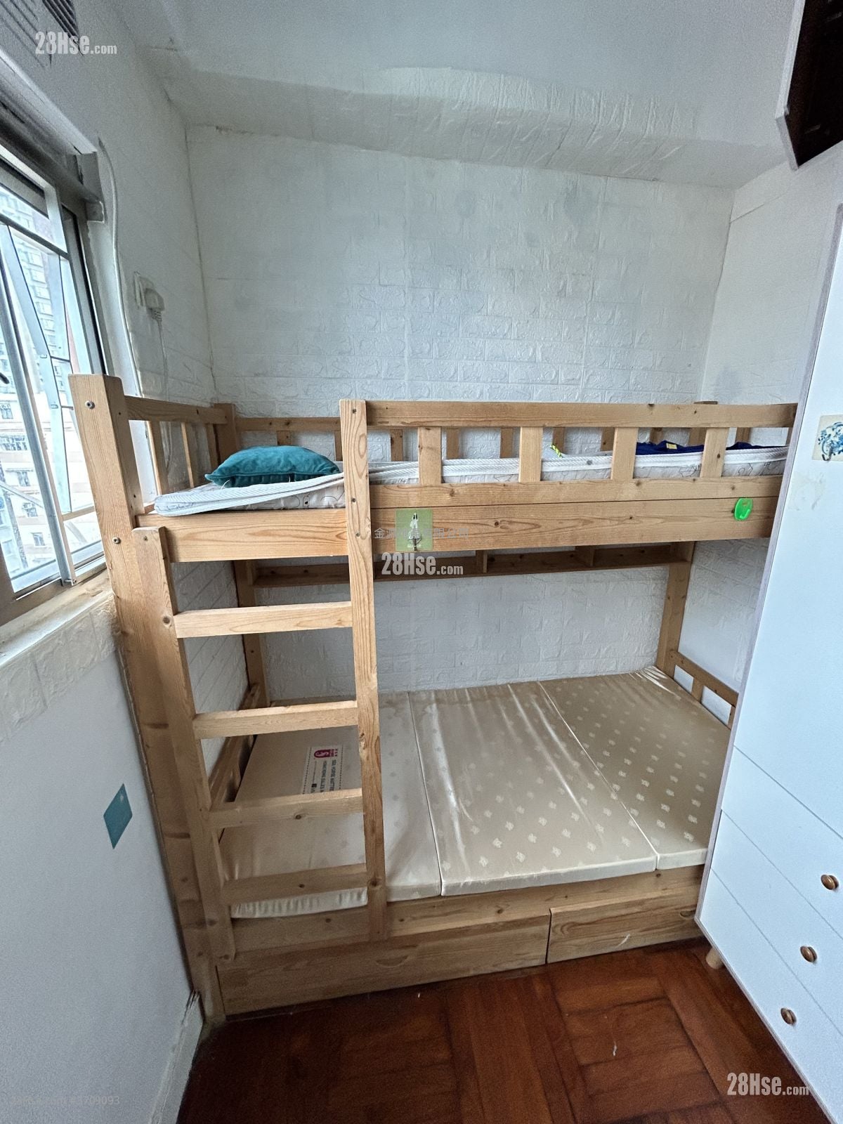 Cheung Hing Building Rental 1 Bedroom , 1 Bathroom 80 ft²