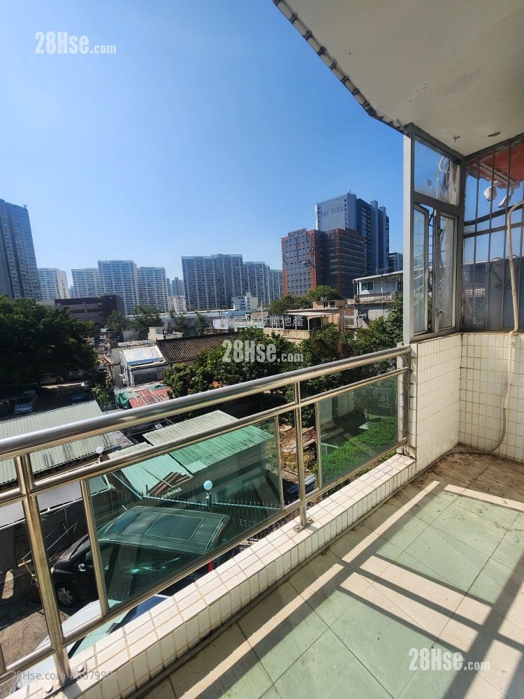 South Hill Villa Sell 3 Bedrooms , 2 Bathrooms
