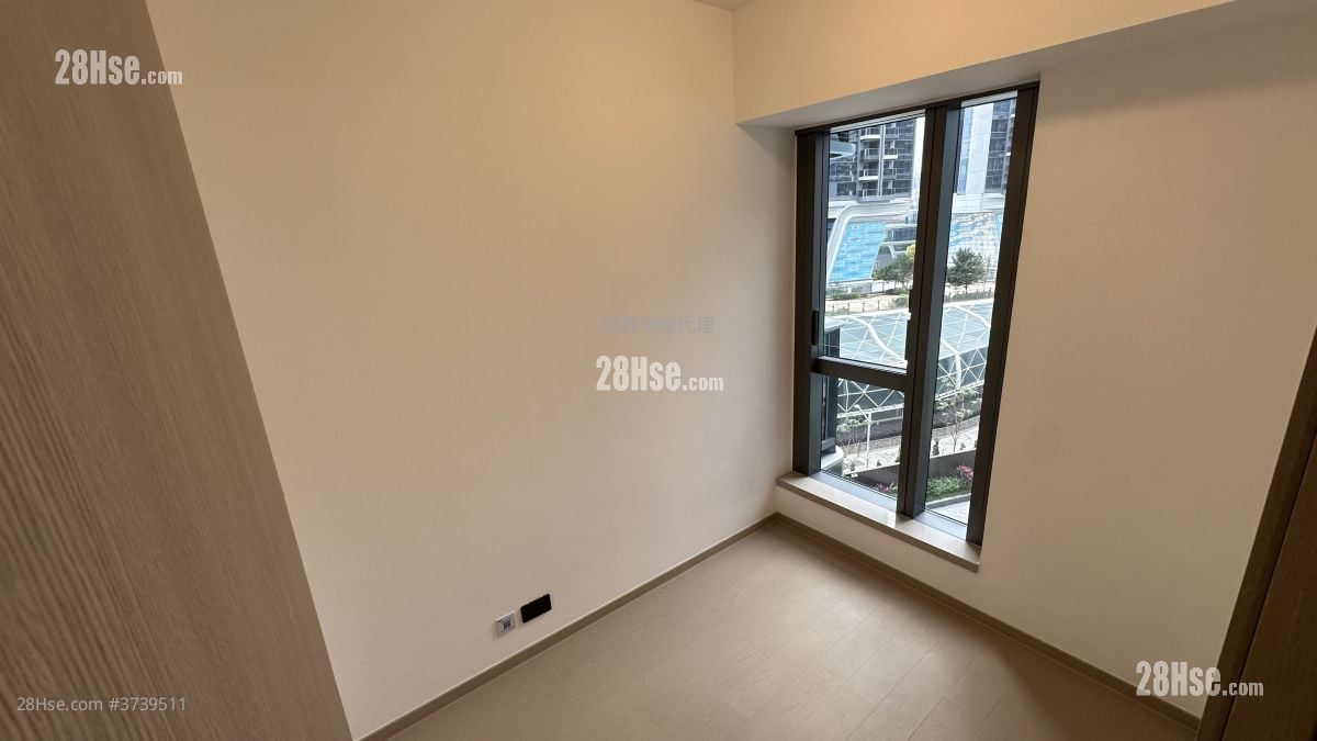 master room: Kt Marina Rental 1 Bedroom , 1 Bathroom 305 ft²