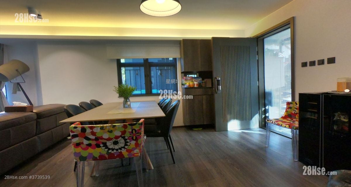 村屋 售盘 4 房 , 5+ 浴室 1,890 平方尺