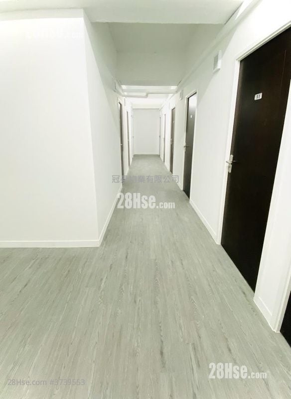 葵兴工业大厦 租盘 75 平方尺