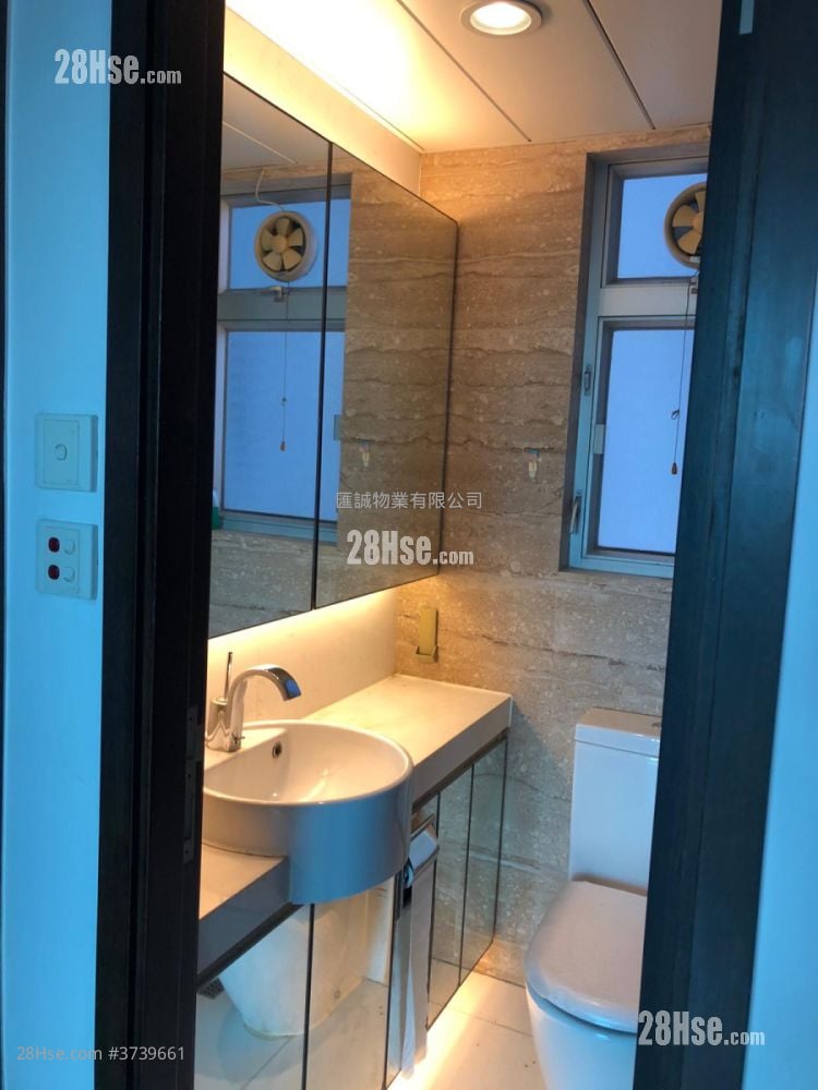 Grand Waterfront Sell 2 Bedrooms , 1 Bathroom 361 ft²