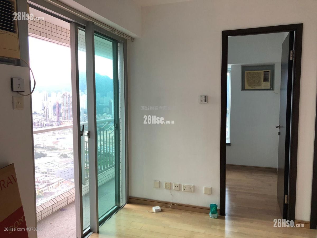 Grand Waterfront Sell 2 Bedrooms , 1 Bathroom 361 ft²
