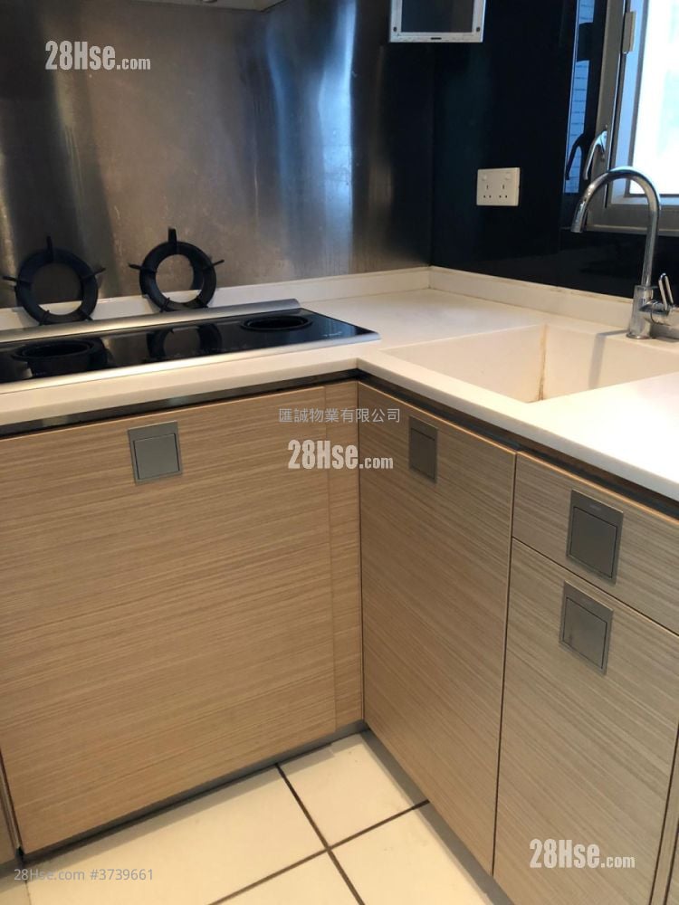 Grand Waterfront Sell 2 Bedrooms , 1 Bathroom 361 ft²