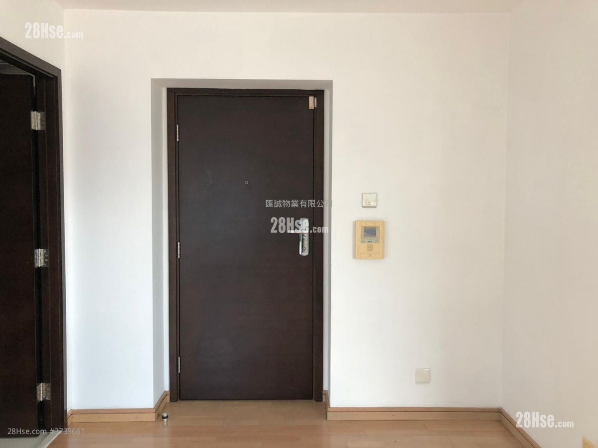 Grand Waterfront Sell 2 Bedrooms , 1 Bathroom 361 ft²