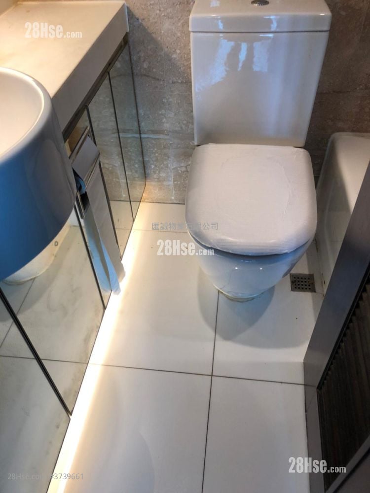 Grand Waterfront Sell 2 Bedrooms , 1 Bathroom 361 ft²