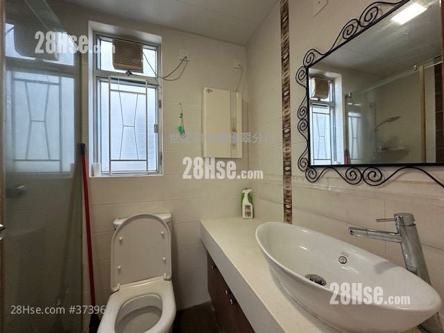 愉翠苑 租盤 3 房 , 2 浴室 650 平方呎