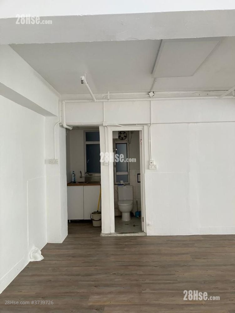 Chuk On Building Rental 1 Toilet