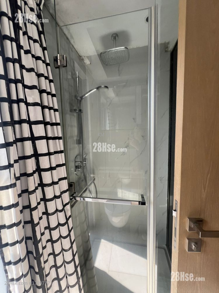 倚南 租盤 3 房 , 1 浴室 673 平方呎