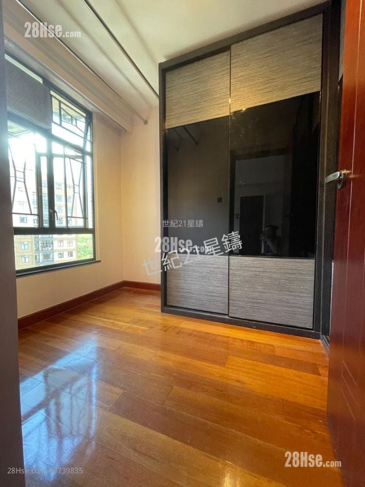 Pokfulam Gardens Sell 1 Bedroom , 1 Bathroom 466 ft²