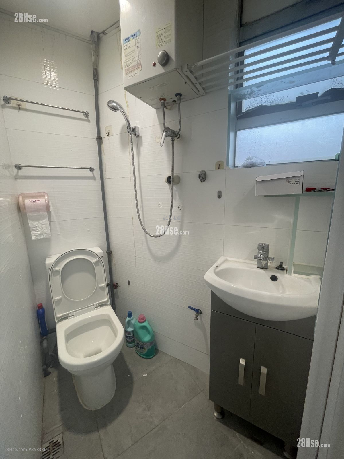 利森工業大廈 租盤 150 平方呎