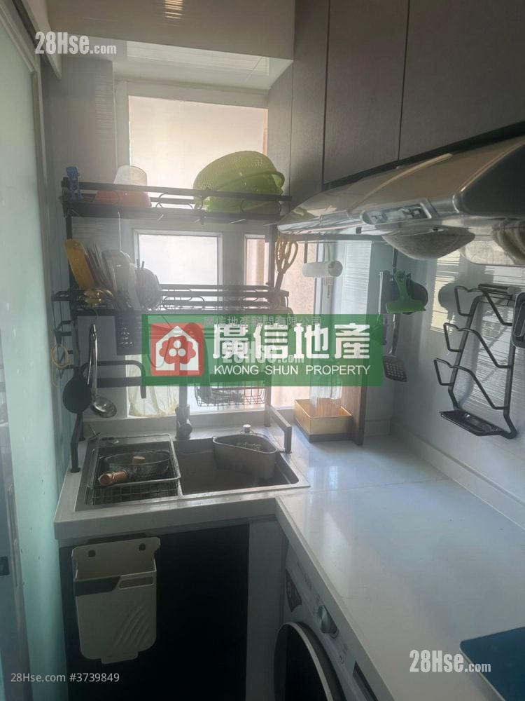 國康大廈 租盤 2 房 , 1 浴室 229 平方呎