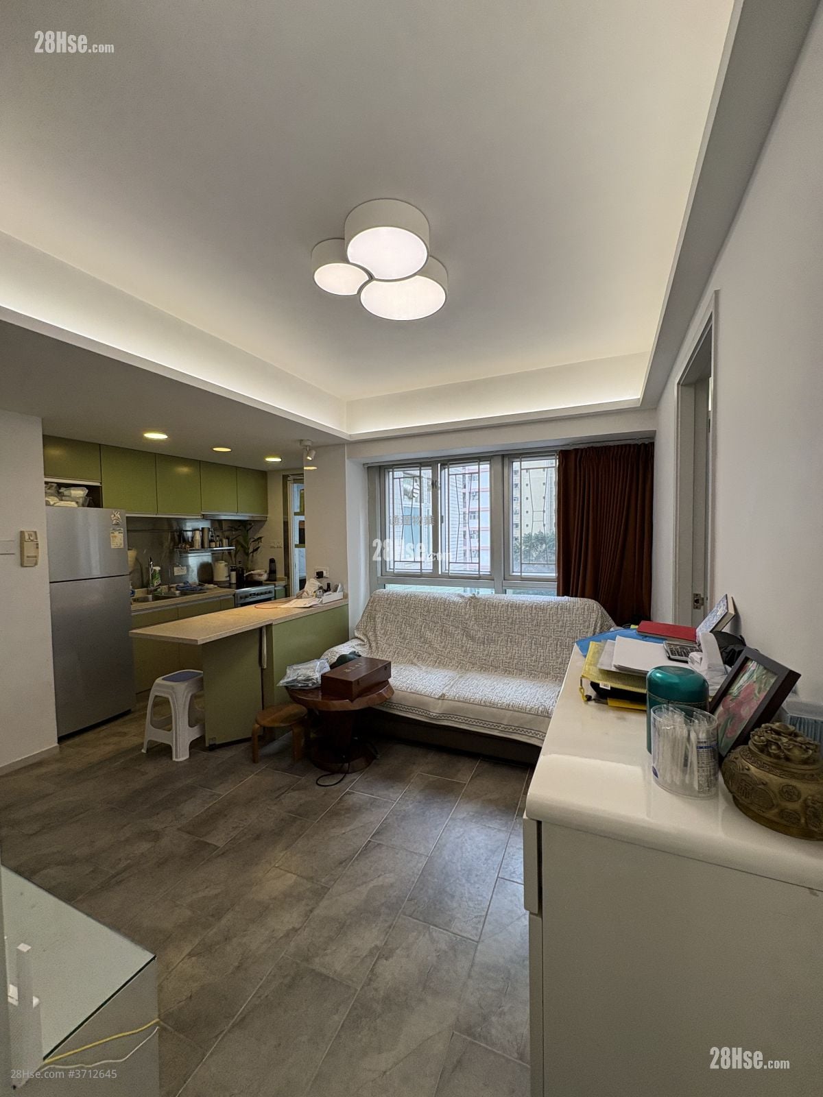 Chun King Court Sell 2 Bedrooms , 1 Bathroom 464 ft²