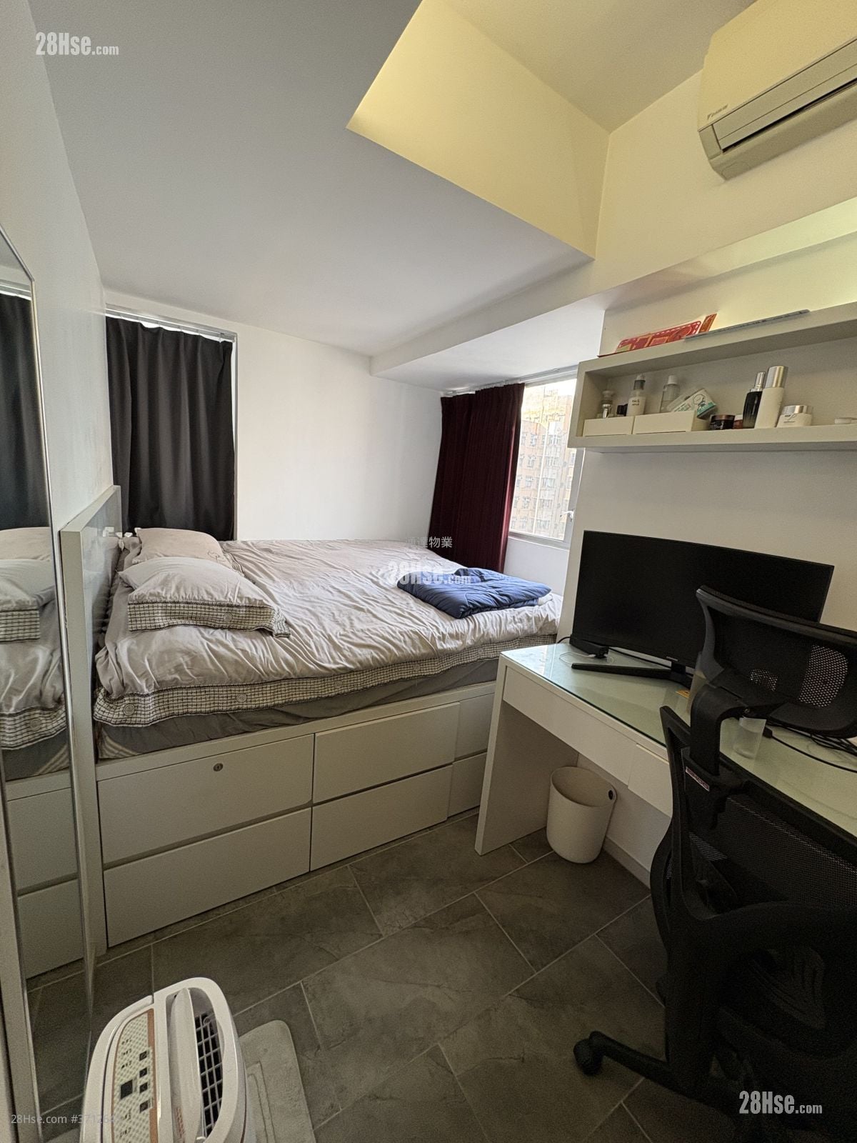 Chun King Court Sell 2 Bedrooms , 1 Bathroom 464 ft²