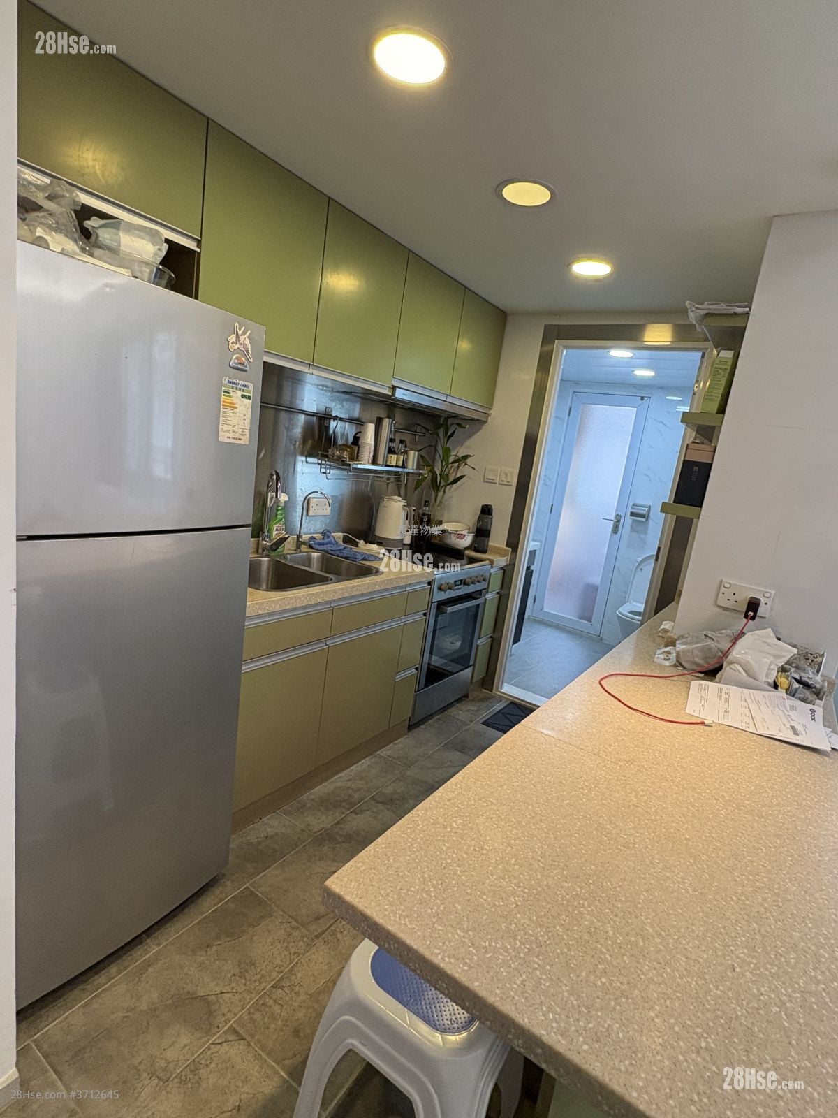 Chun King Court Sell 2 Bedrooms , 1 Bathroom 464 ft²