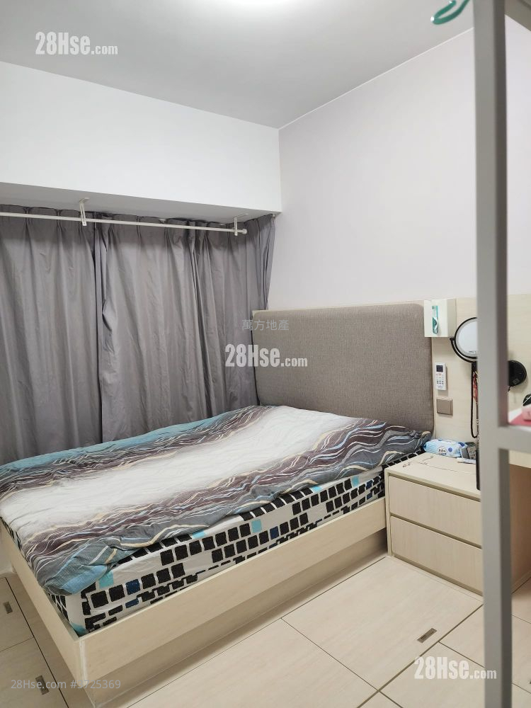 Castello Sell 2 Bedrooms , 1 Bathroom 547 ft²