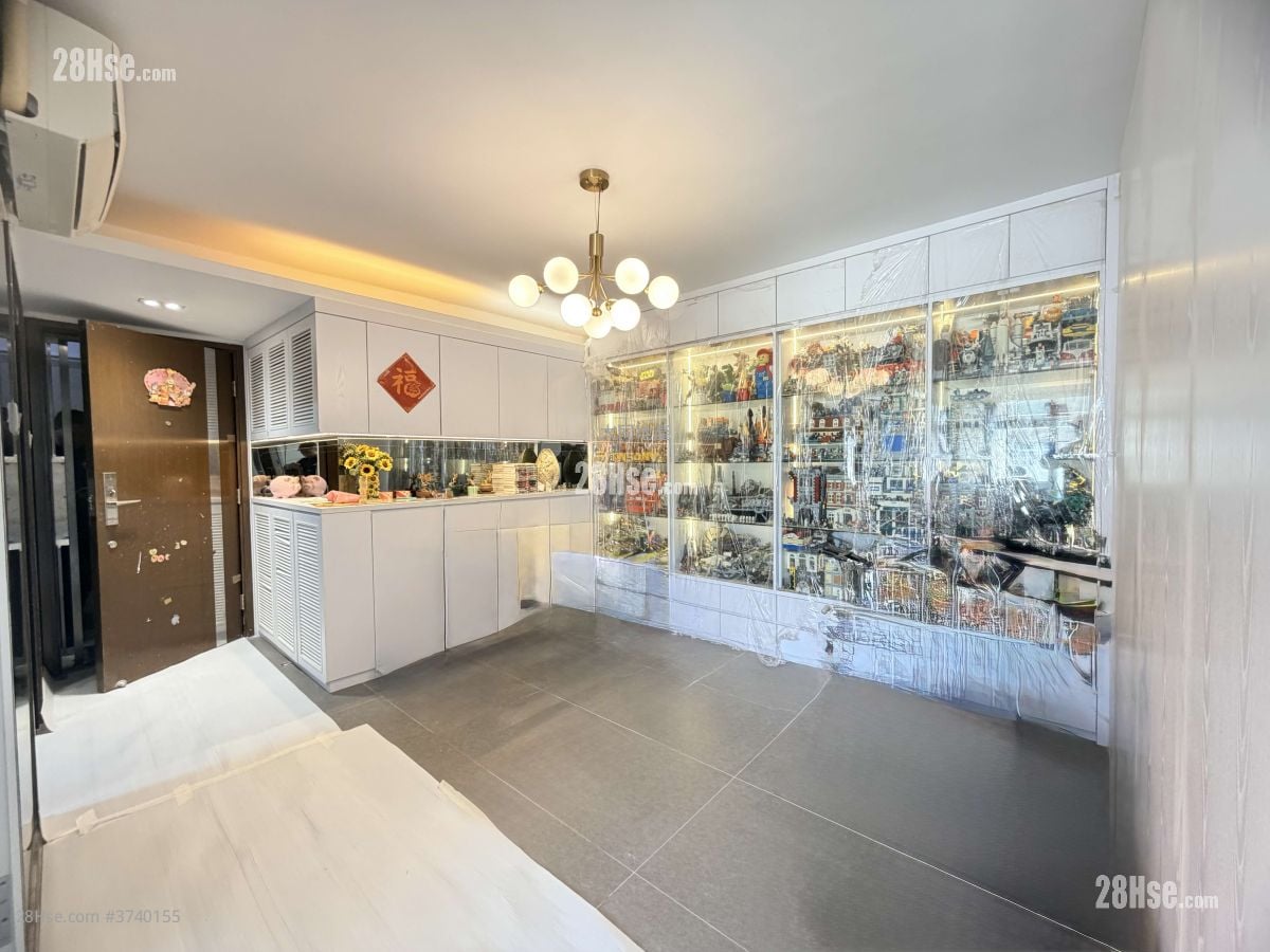 美孚新邨 售盘 3 房 , 3 浴室 859 平方尺