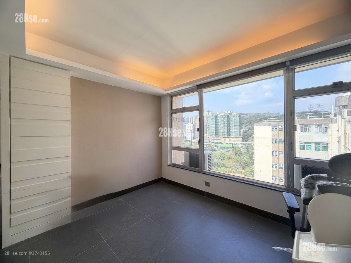 美孚新邨 售盘 3 房 , 3 浴室 859 平方尺