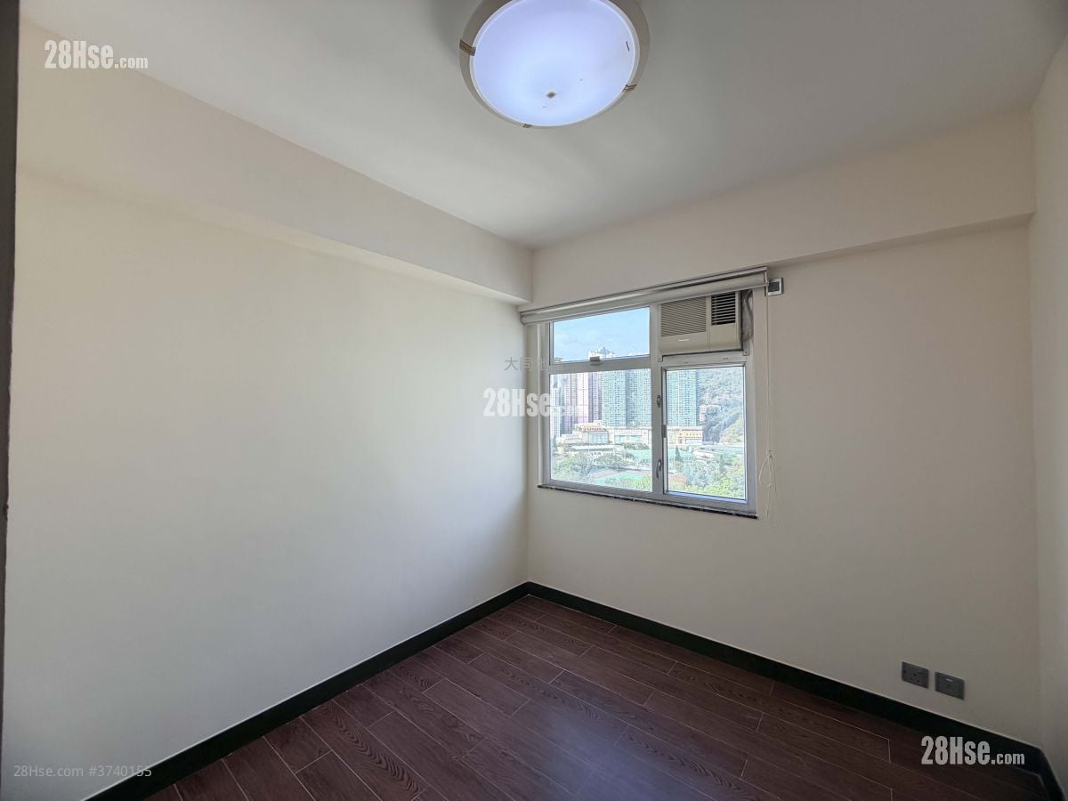 美孚新邨 售盘 3 房 , 3 浴室 859 平方尺