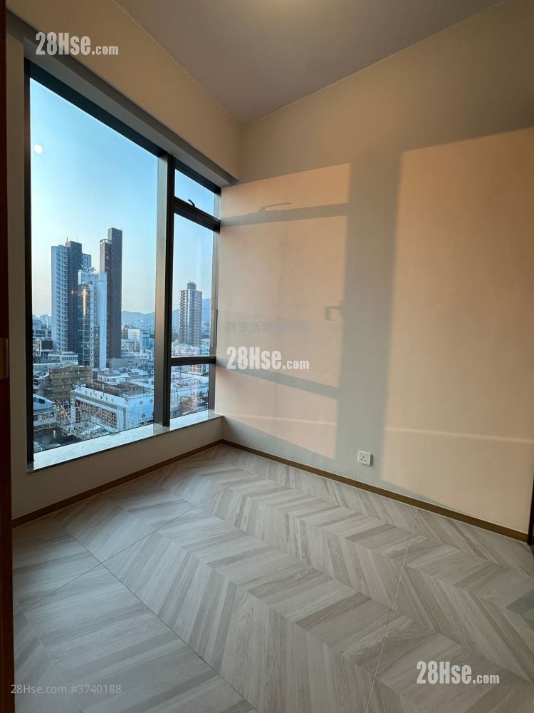 Eight Southpark Sell 1 Bedroom 258 ft²