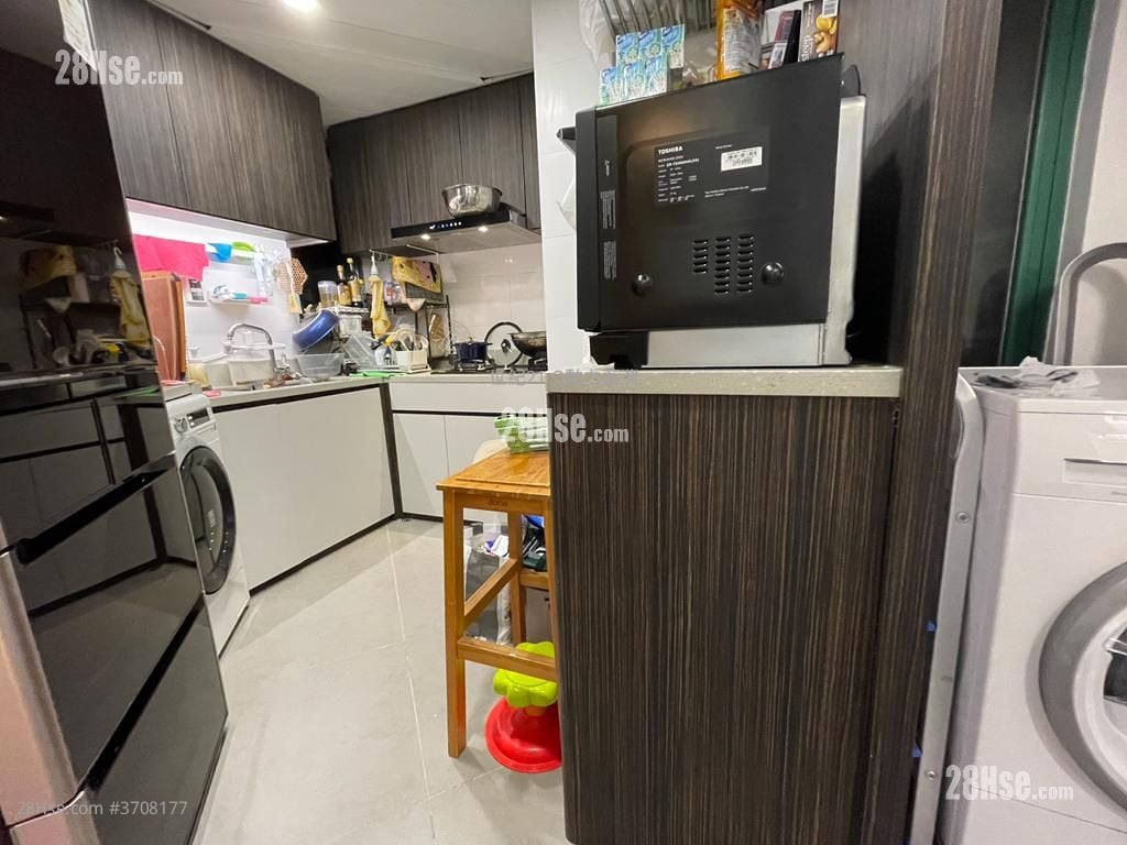 蓝湾半岛 售盘 3 房 , 2 浴室 811 平方尺