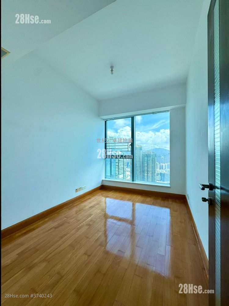 君臨天下 租盤 4 房 , 3 浴室 1,807 平方呎