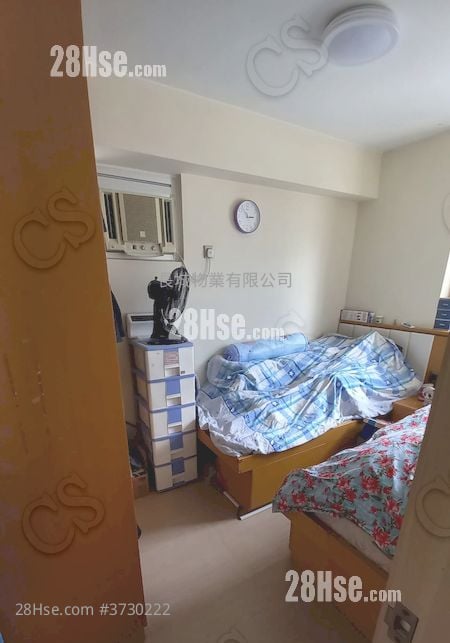 Kornhill Garden Sell 3 Bedrooms , 1 Bathroom 592 ft²