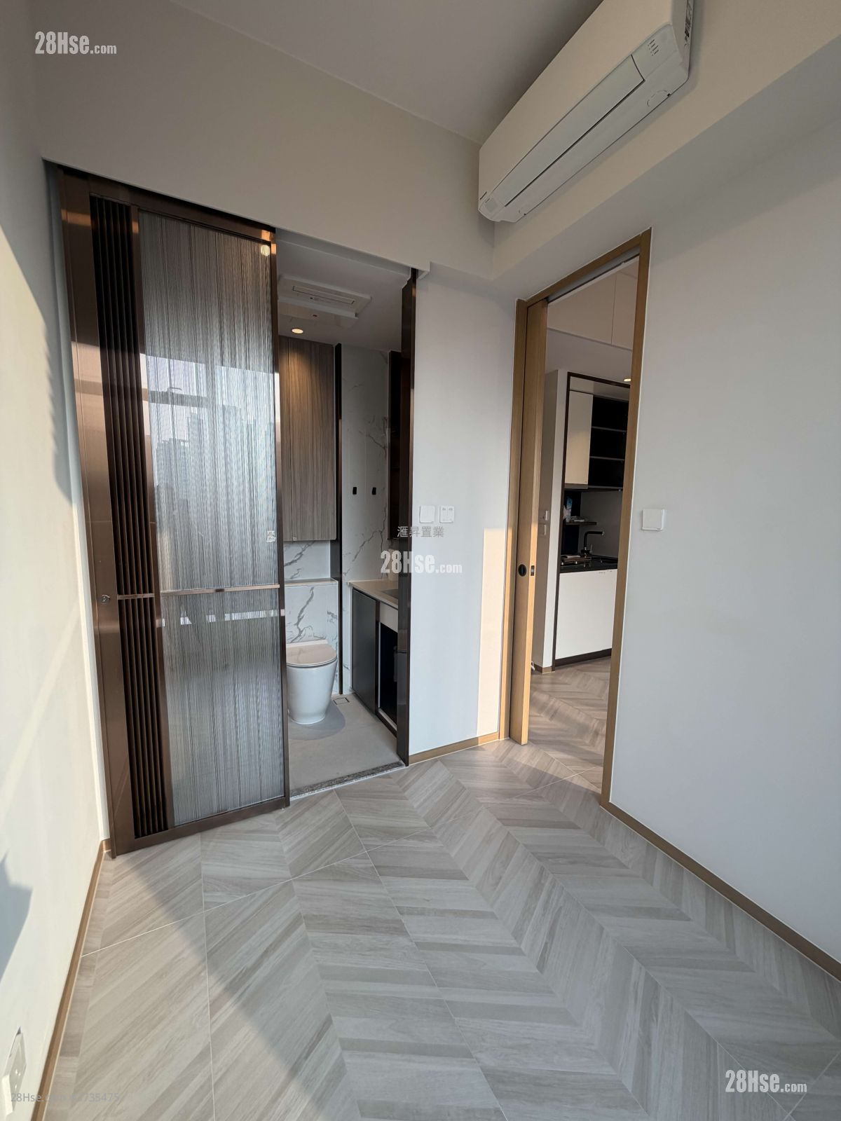 南首 租盘 1 房 , 1 浴室 263 平方尺