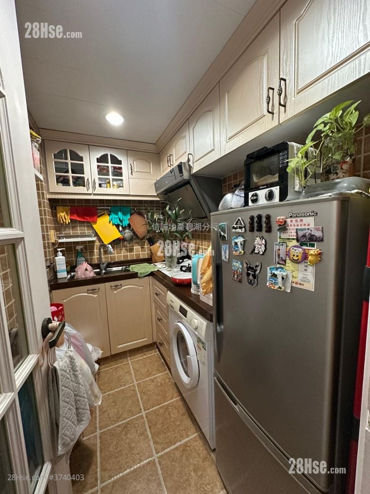 Dawning Views Sell 2 Bedrooms , 1 Bathroom 428 ft²