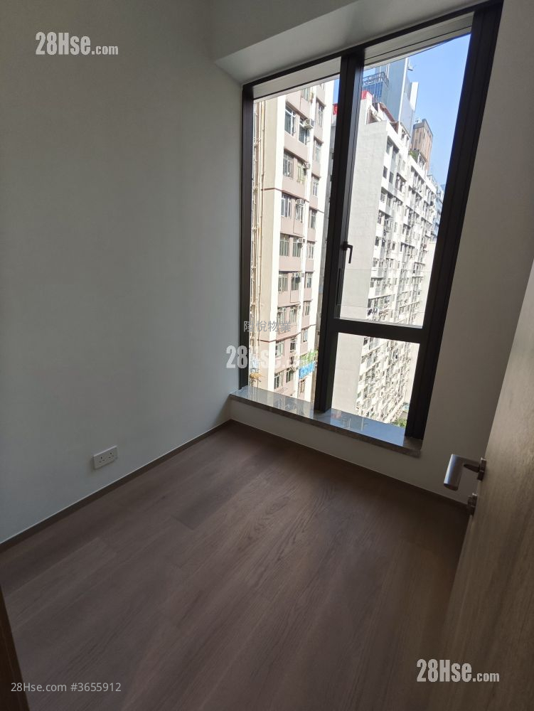 101 Kings Road 租盤 1 房 , 1 浴室 244 平方呎