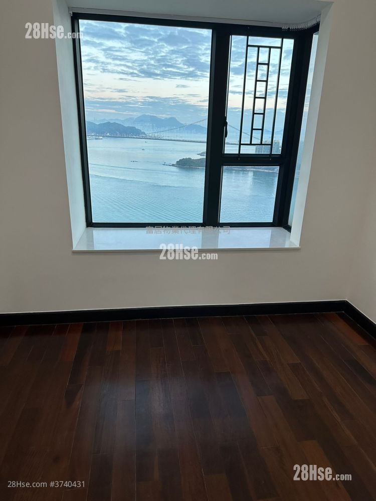 Anglers' Bay Sell 4 Bedrooms , 3 Bathrooms 1,150 ft²