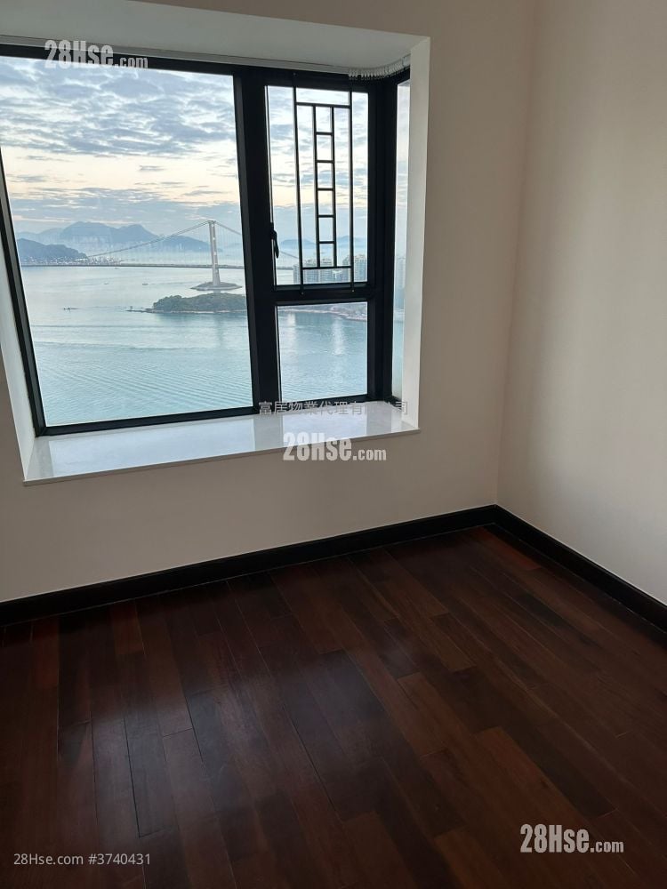 Anglers' Bay Sell 4 Bedrooms , 3 Bathrooms 1,150 ft²