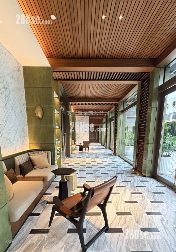 高临 租盘 1 房 , 1 浴室 269 平方尺