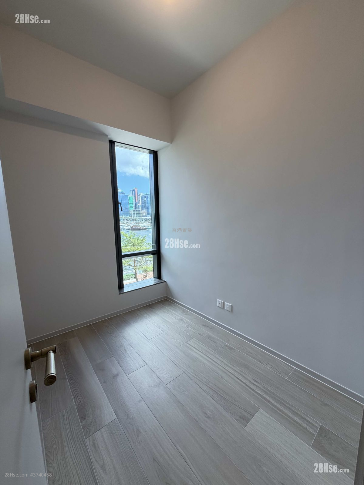 柏蔚森 租盤 380 平方呎