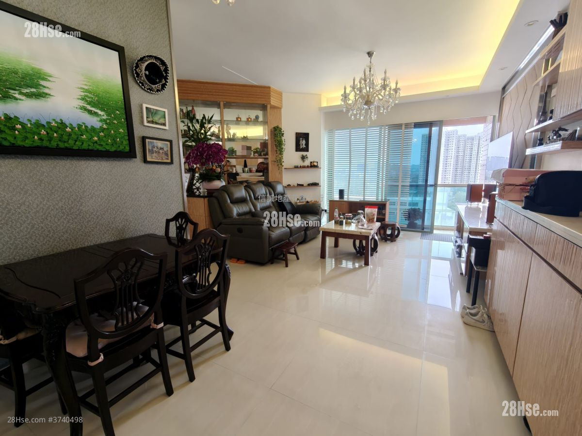 Woodland Crest Sell 4 Bedrooms , 2 Bathrooms 927 ft²