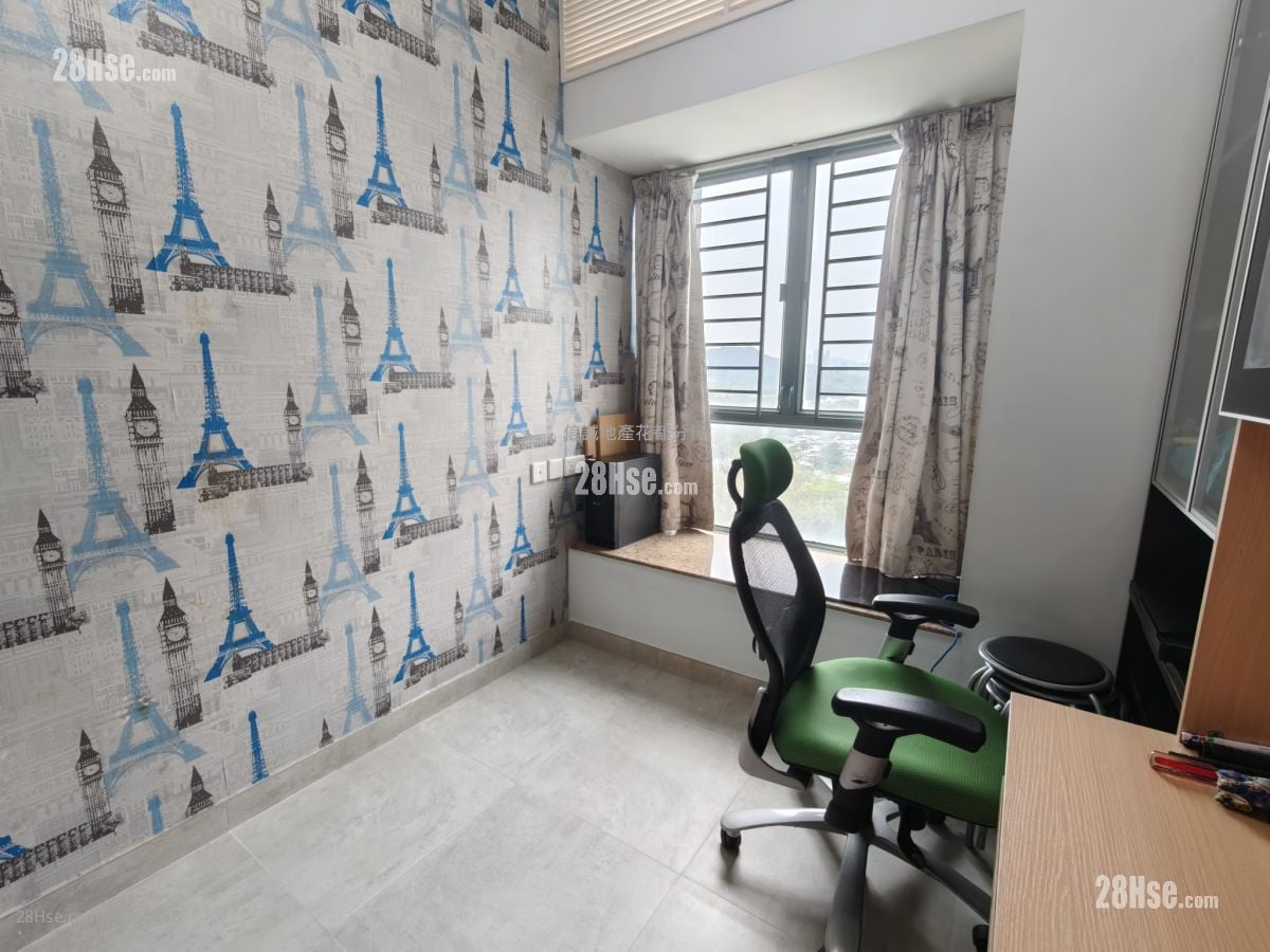 Woodland Crest Sell 4 Bedrooms , 2 Bathrooms 927 ft²