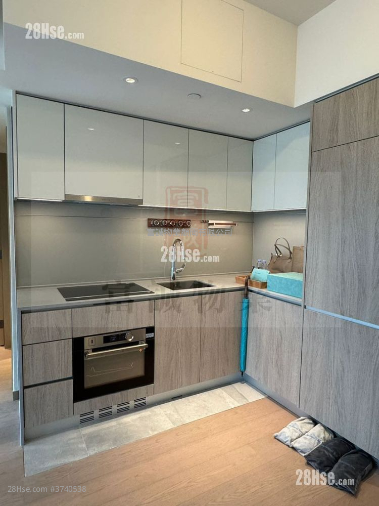 蔚藍東岸 租盤 2 房 , 1 浴室 455 平方呎