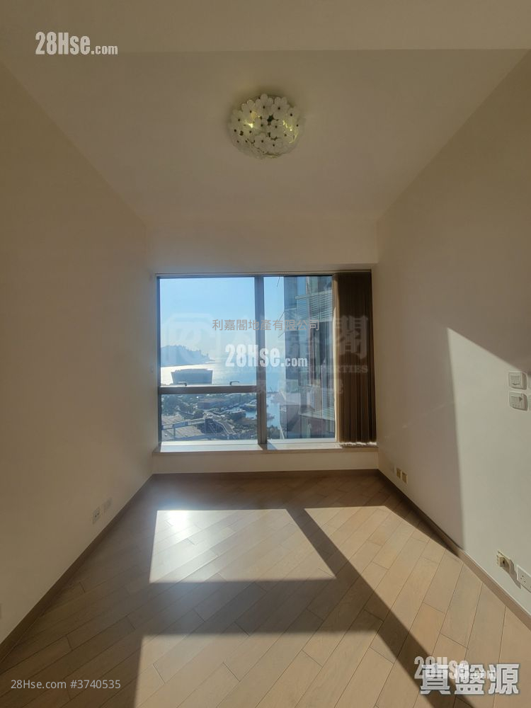 天璽 租盤 3 房 915 平方呎