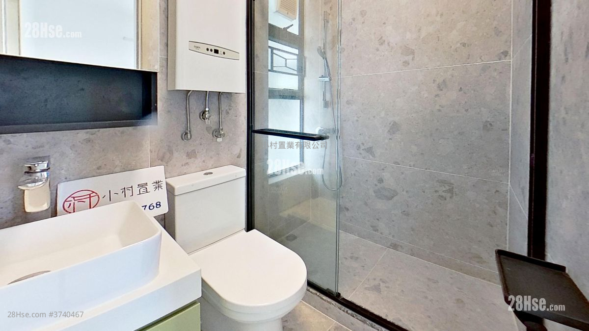 浴室: 百年大樓 租盤 2 房 , 1 浴室 416 平方呎