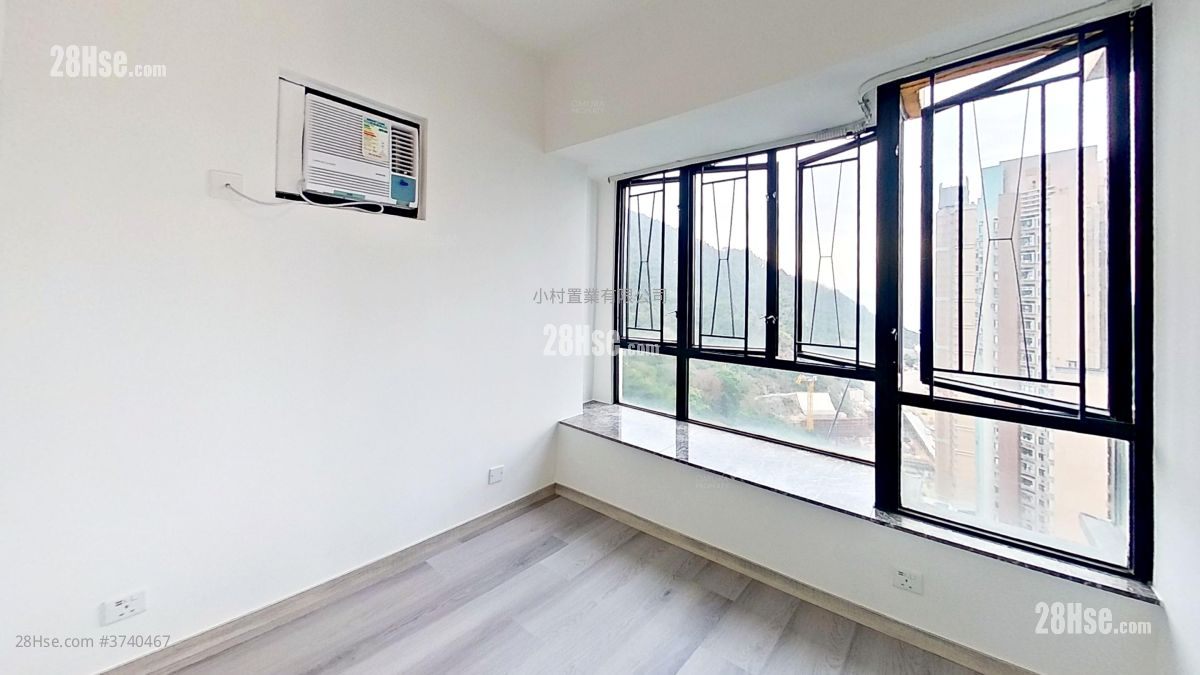 主人房: 百年大樓 租盤 2 房 , 1 浴室 416 平方呎