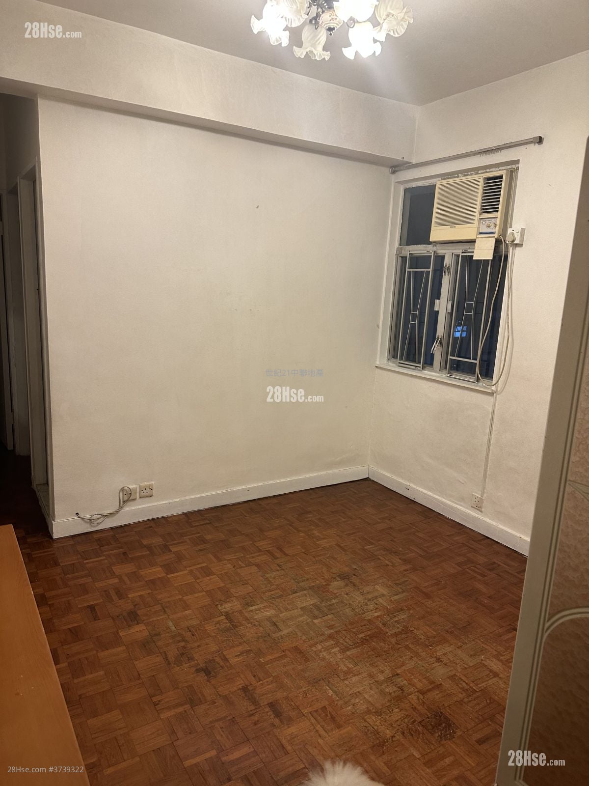 Golden Court Sell 2 Bedrooms , 1 Bathroom 346 ft²