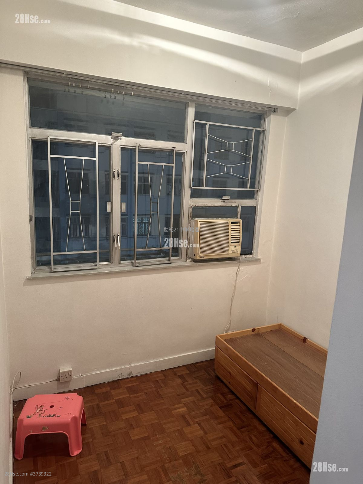 Golden Court Sell 2 Bedrooms , 1 Bathroom 346 ft²