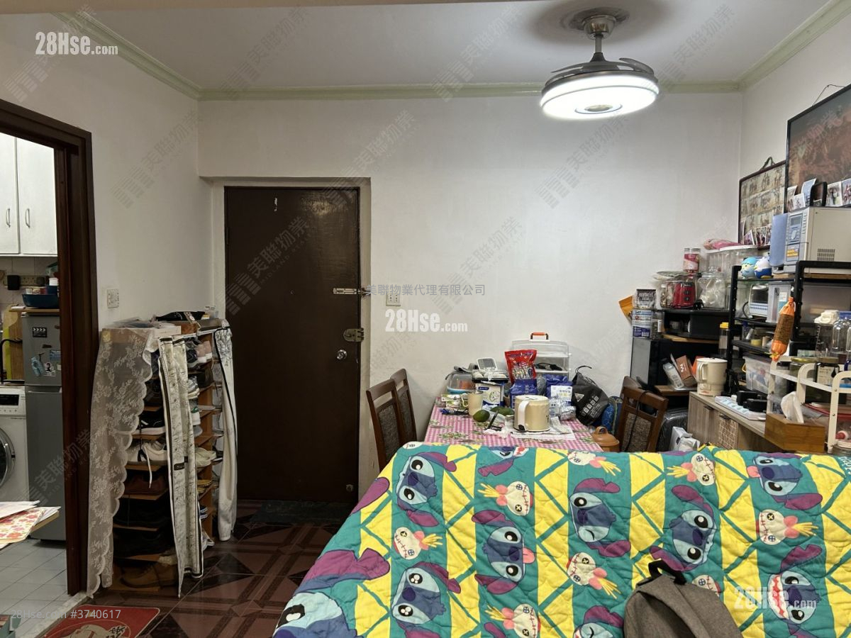 偉景花園 售盤 2 房 , 1 浴室 550 平方呎