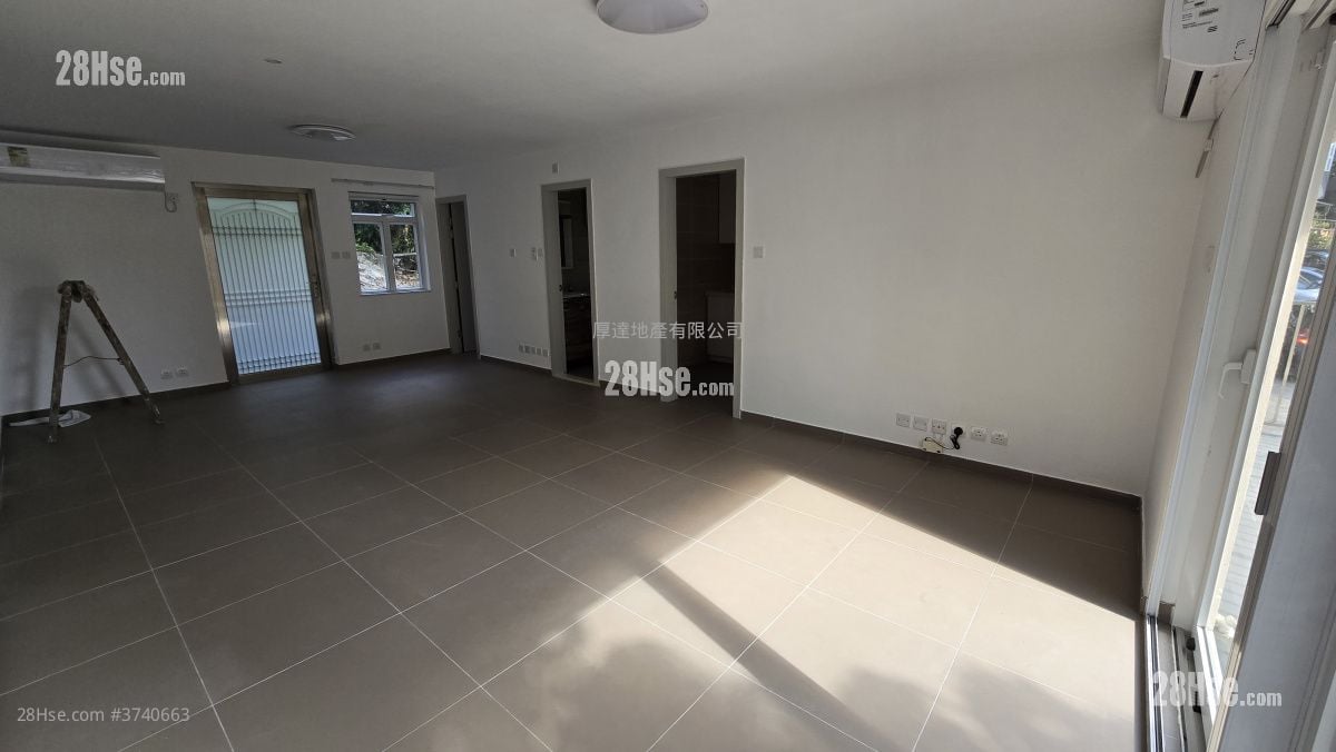 村屋 租盘 4 房 , 3 浴室 1,400 平方尺