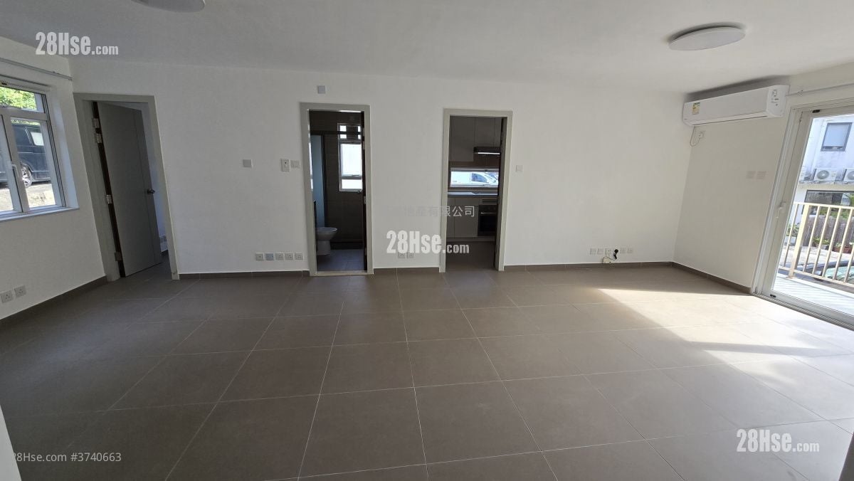 村屋 租盘 4 房 , 3 浴室 1,400 平方尺