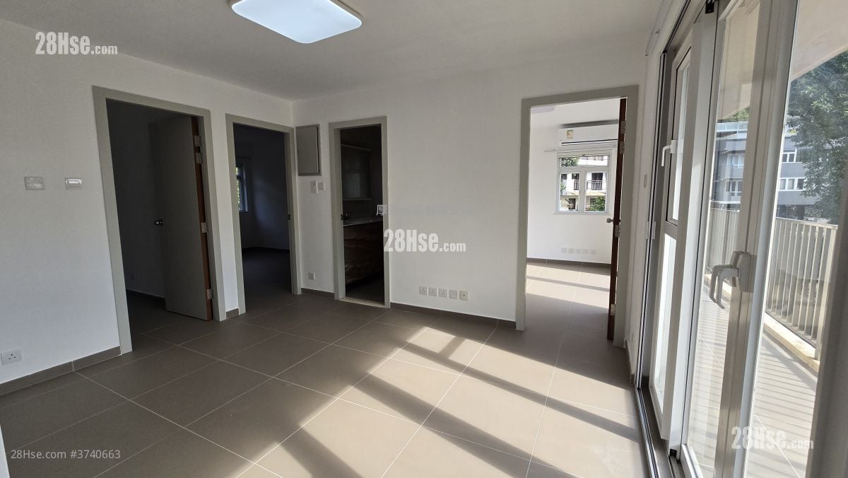 村屋 租盘 4 房 , 3 浴室 1,400 平方尺